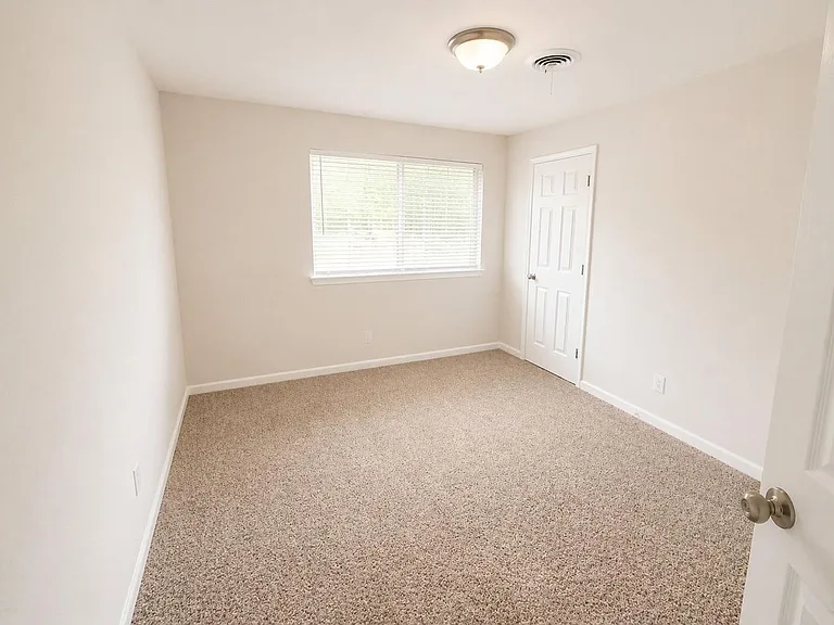 12318 Braewick Dr — Photo 10
