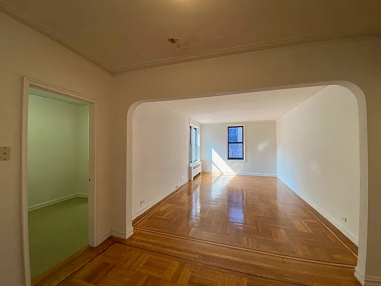 600 W 218th St #LJ — Photo 3