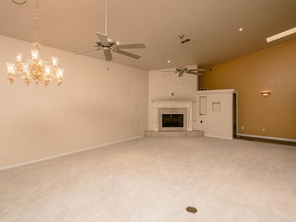 4th image of 651 Furgol Ln