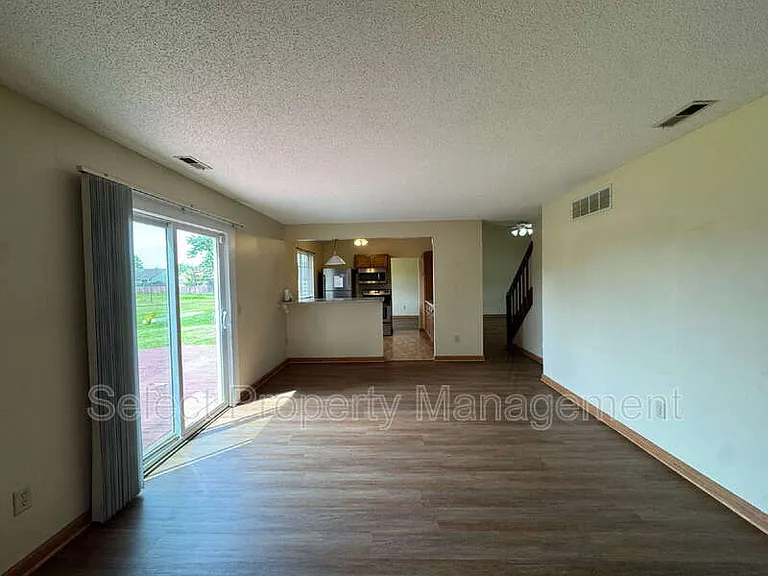 8422 Lionsgate Run — Photo 8