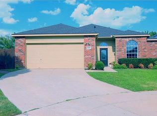 8478 Fern Lake Ct, Fort Worth, TX 76137