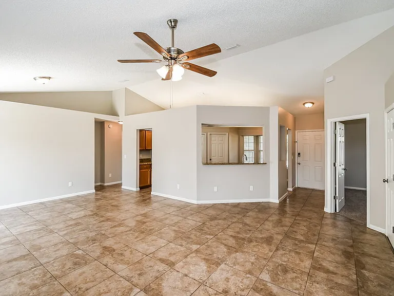 8133 W Fieldside Dr — Photo 5