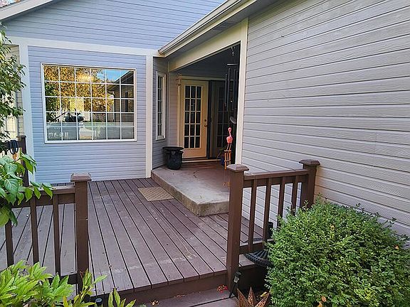 4th image of 4111 Rainbow Dr
