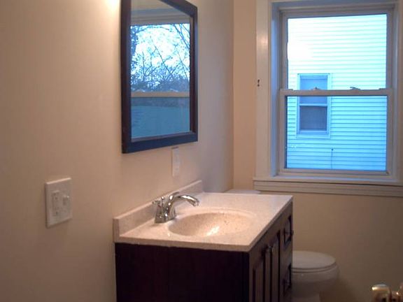 Bath Full Unit 1