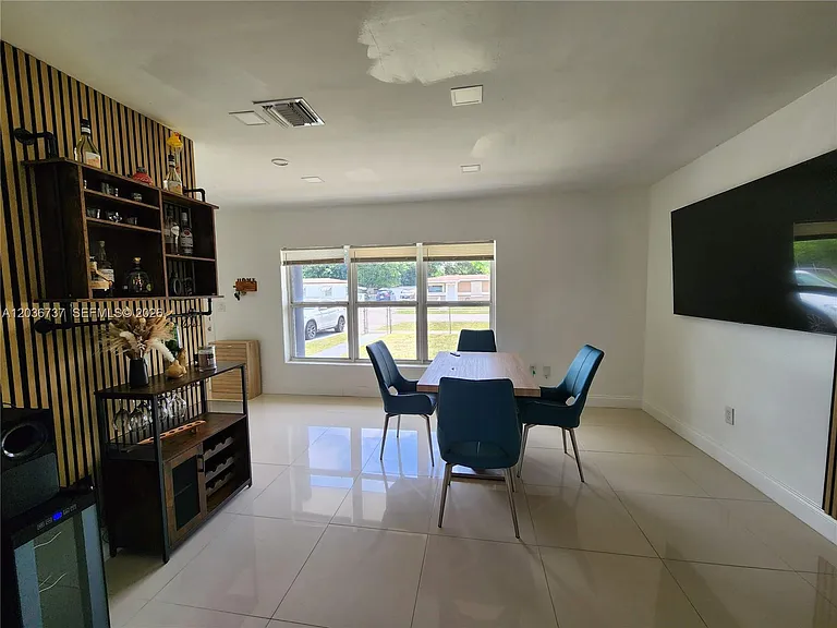 721 NW 33rd Ave — Photo 32