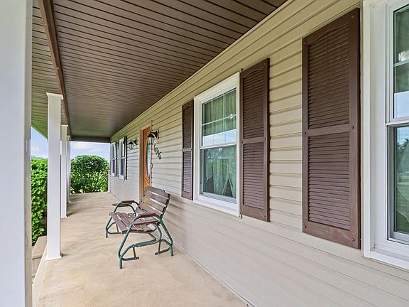 3rd image of 6096 Windfall Rd
