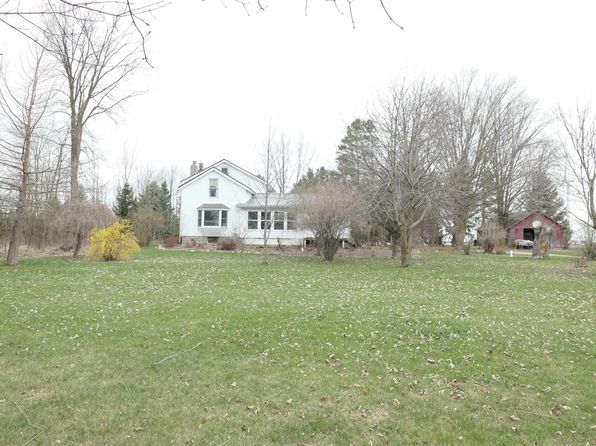 10454 W Taft Rd, Carson City, MI 48811
