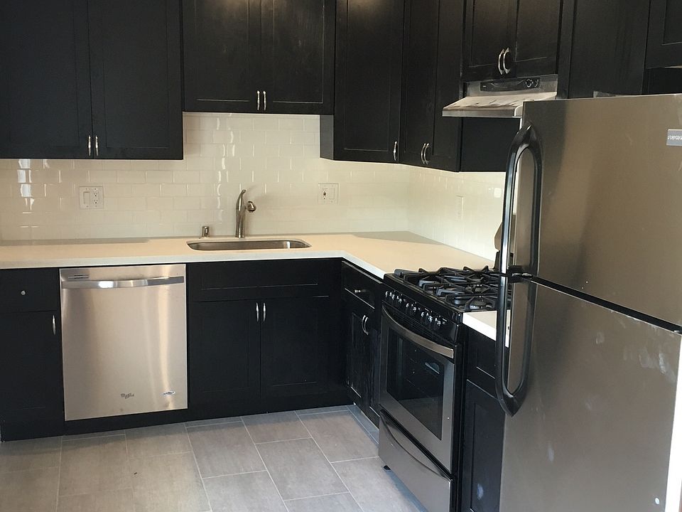 1st image of 350 Dunster Dr APT 27