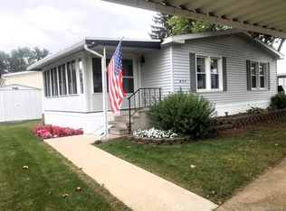 605 Cedar Ct, Jonesville, MI 49250