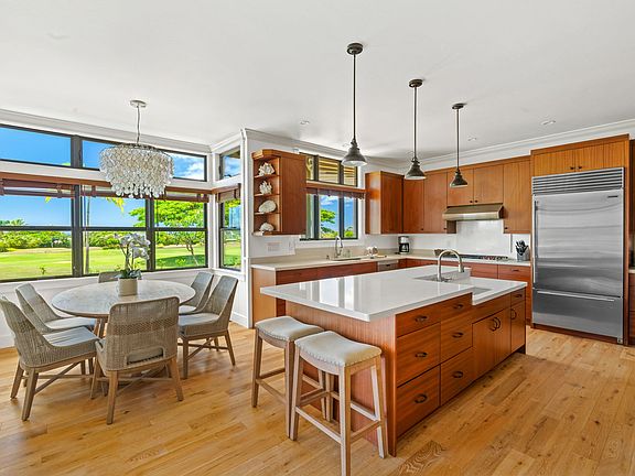 3rd image of 2739 Uluwehi St