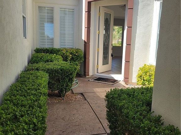 3rd image of 2853 Red Springs Dr