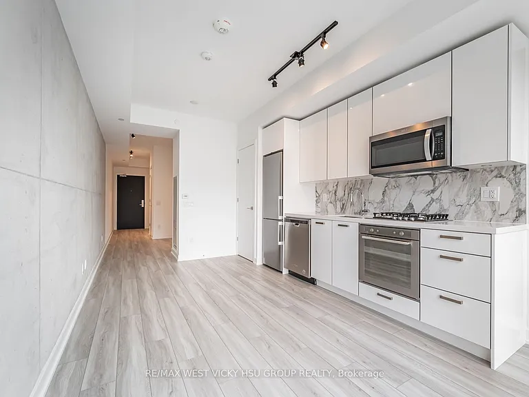 458 Richmond St W #806 — Photo 7