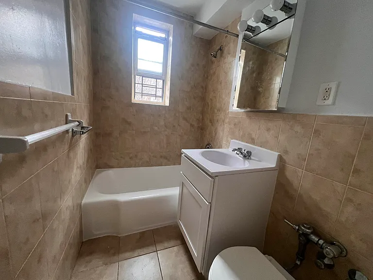 143-36 Barclay Ave #3M — Photo 3