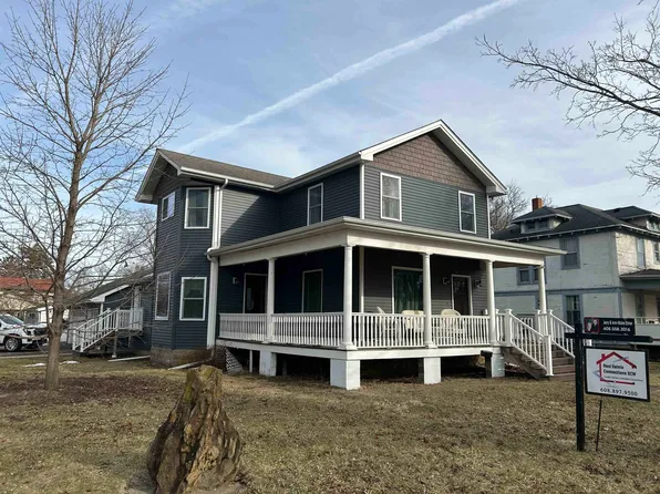 1202 1st Ctr, Brodhead, WI 53520