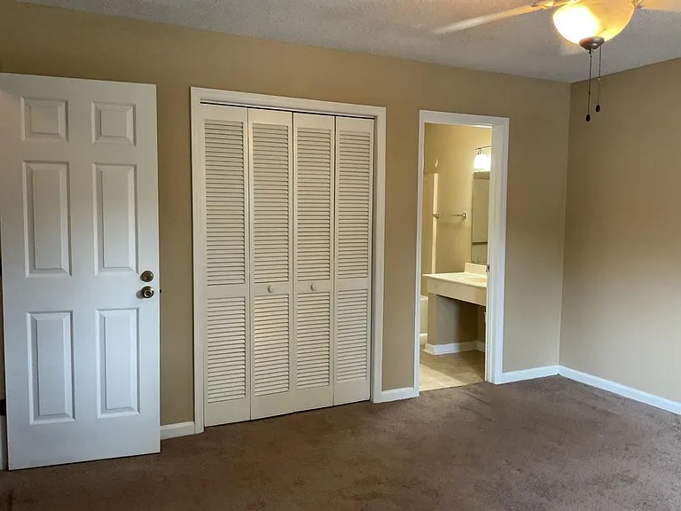 210 Double Eagle Dr #A-1 — Photo 8