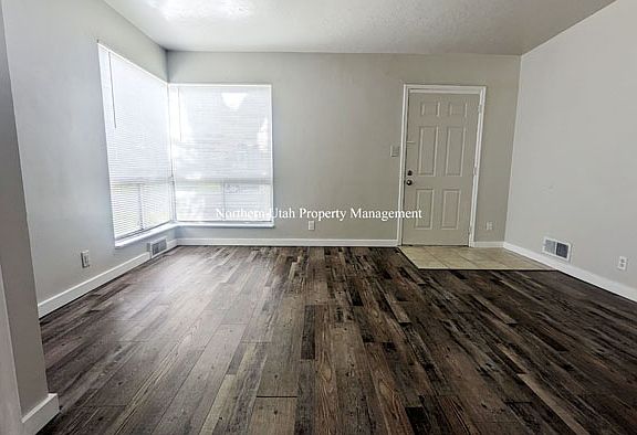3 Front Room_05172024