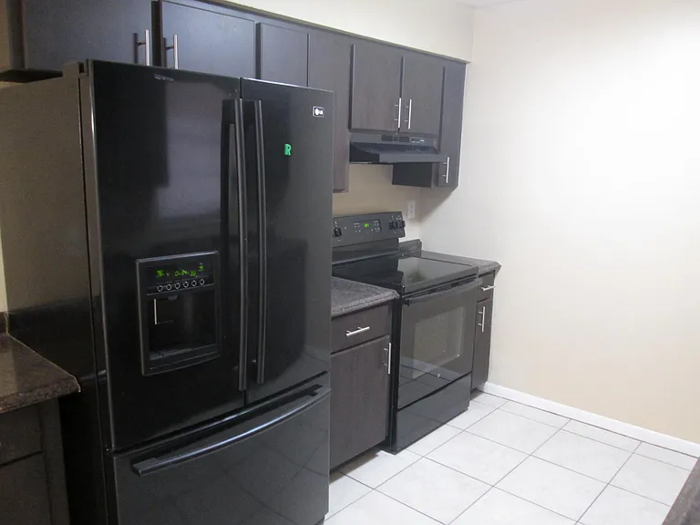 2215 Elizabeth Dr — Photo 6