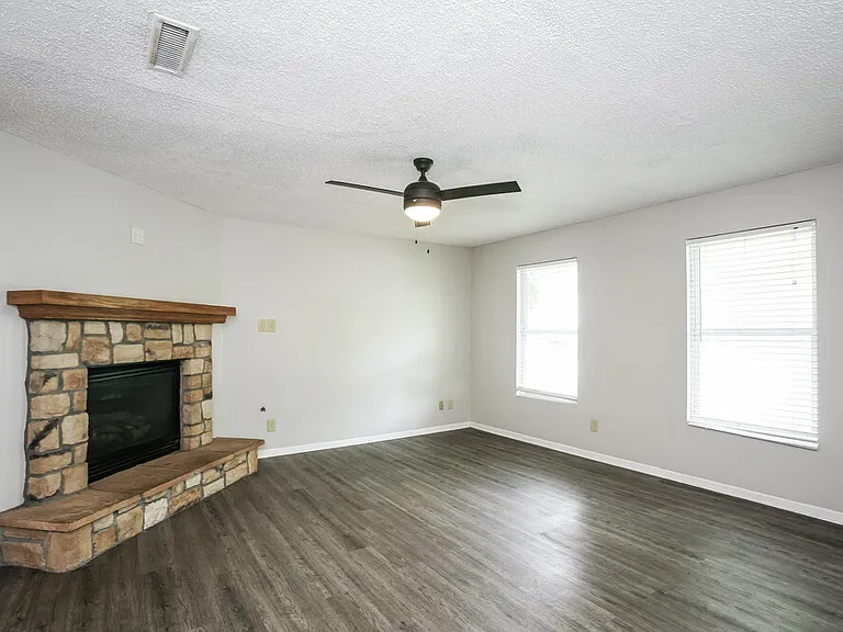 14427 Cuppola Dr — Photo 5