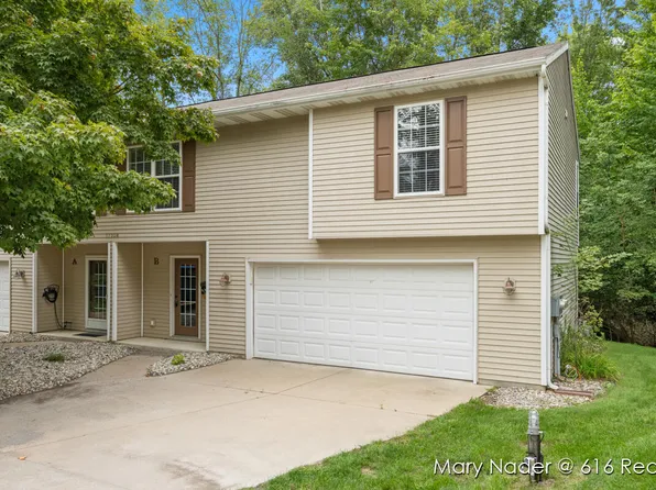 17308 Lane Ave #B, Spring Lake, MI 49456
