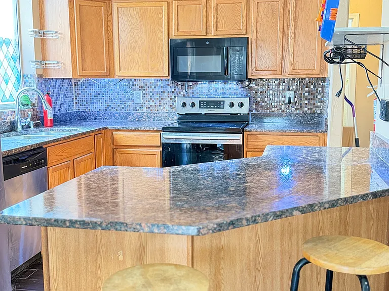 3133 E Kristal Way — Photo 3