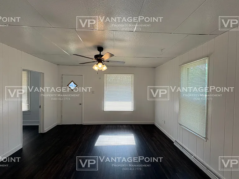 407 N Lafayette St — Photo 8