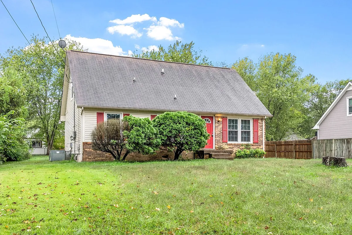 Building Photo - 410 Appleton Dr