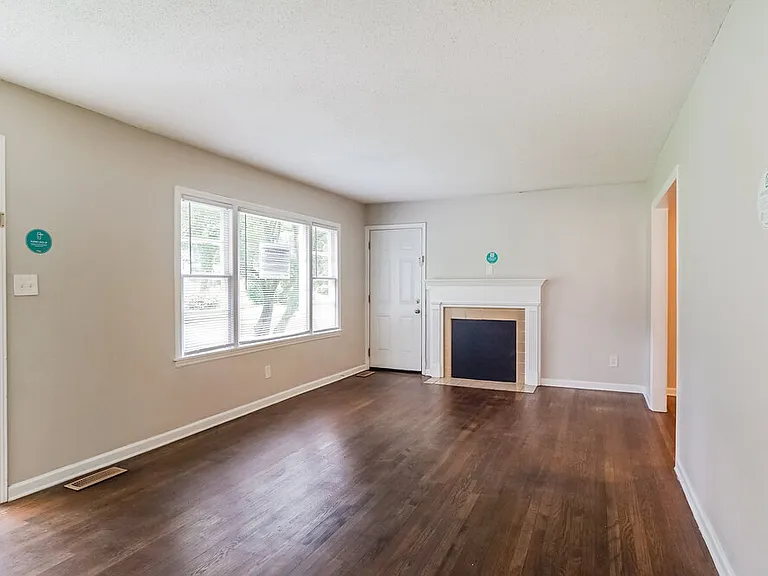 812 Nelson Dr — Photo 5