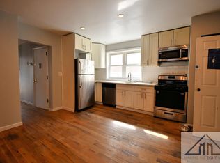 727 E 215th St, Bronx, NY 10467