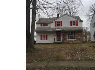 19313 Shakerwood Rd, Warrensville Heights, OH 44122