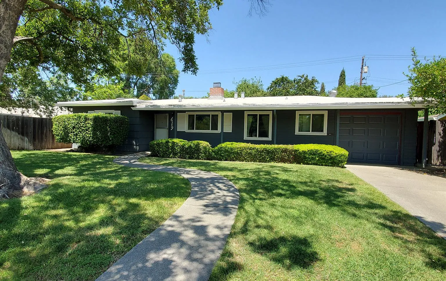 3 bed, 1263 sqft, $3,000 — Photo 1