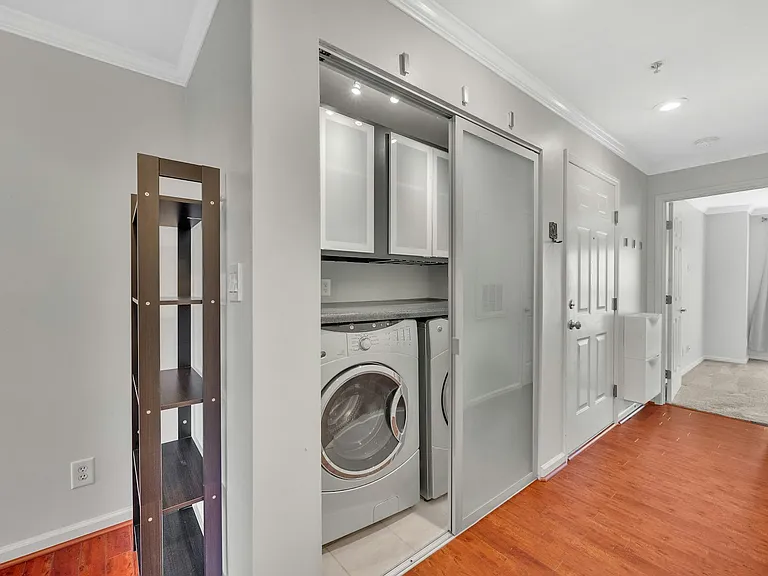 505 N Graham St — Photo 23