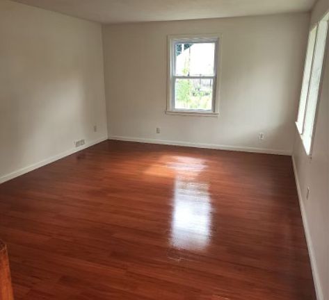 3rd image of 1431 Wyoming Ave