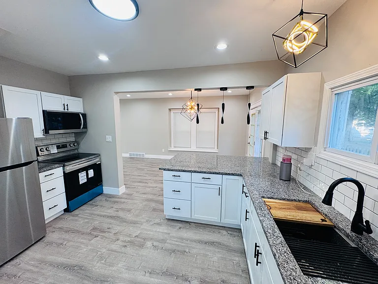 9809 Baltic Rd — Photo 8