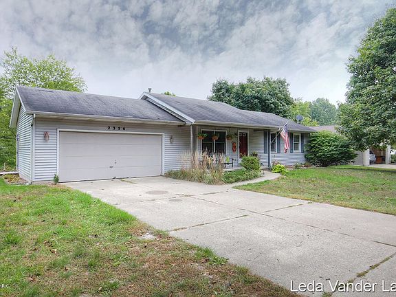 2nd image of 2356 Dunnigan Ave NE