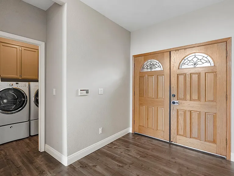 129 Biscayne Way — Photo 7
