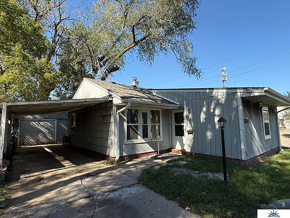 3rd image of 2214 N 40th St