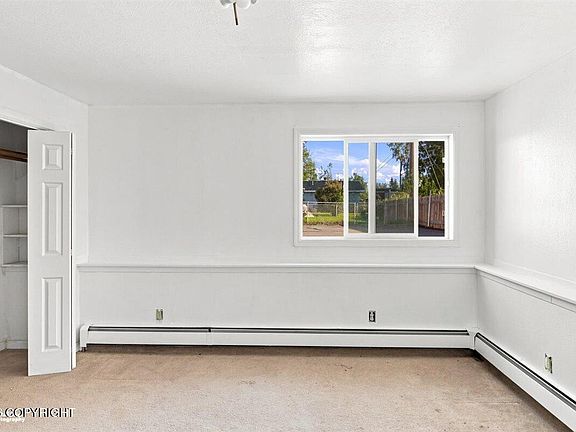 5th image of 5929 E 21st Ave