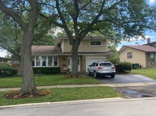 1429 June Ln, Lombard, IL 60148