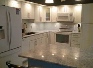 501 SW 11th Pl APT 303, Boca Raton, FL 33432