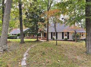 188 W Queens Dr, Williamsburg, VA 23185