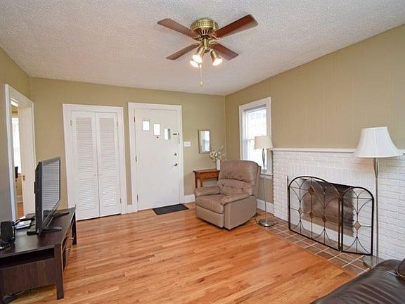 4th image of 2718 Silverleaf Ave