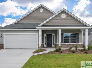 213 Calm Oaks Cir, Savannah, GA 31419