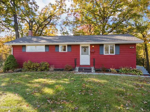 85 Woodlawn Drive, Ravena, NY 12143