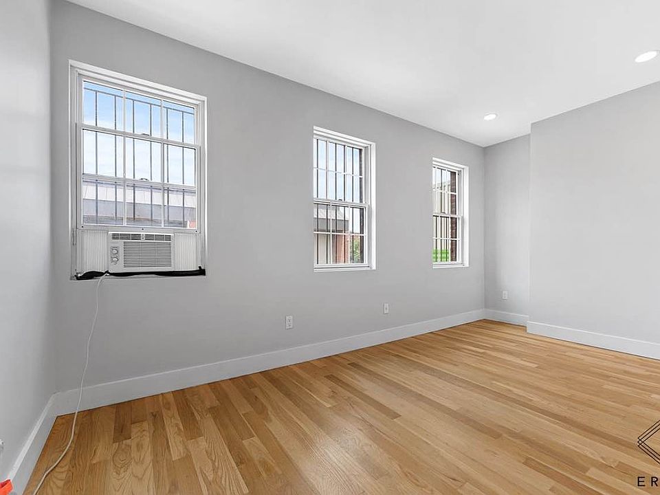 1st image of 21 Carlton Ave #1C