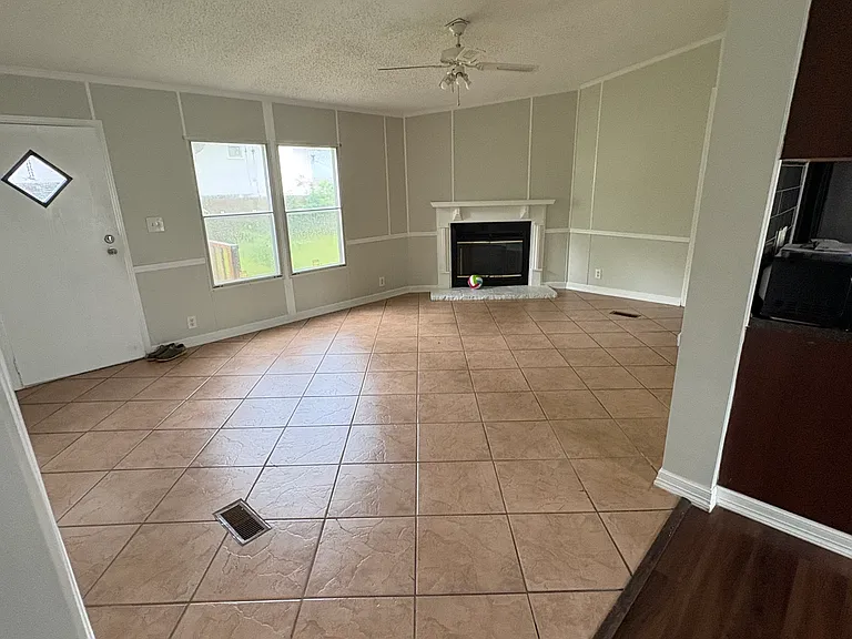 103 Hardeman St — Photo 3