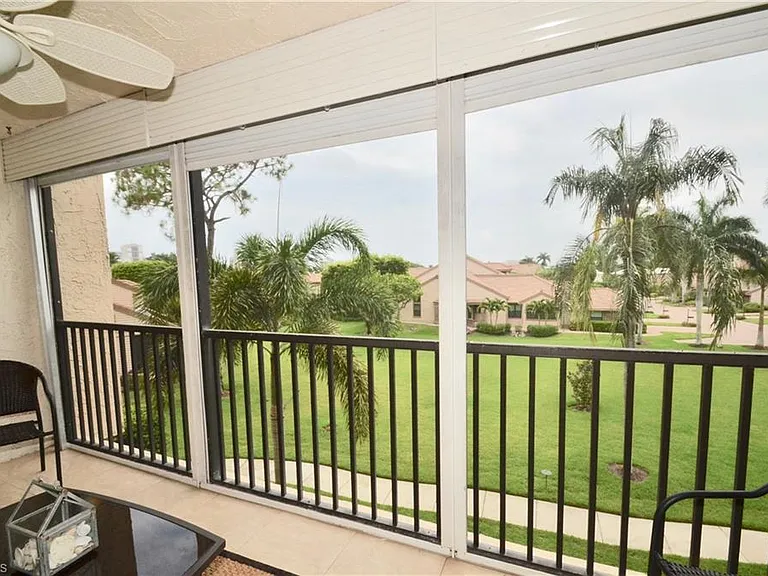 555 Park Shore Dr #B-309 — Photo 19