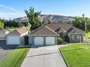 3501 E Lattin Rd, West Richland, WA 99353