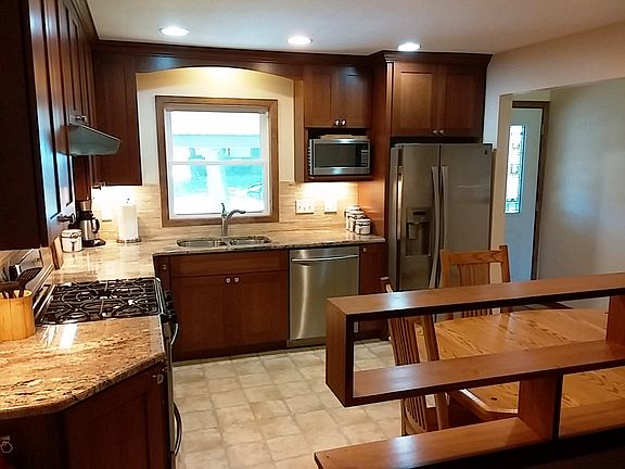 4th image of 625 E Park Valley Dr
