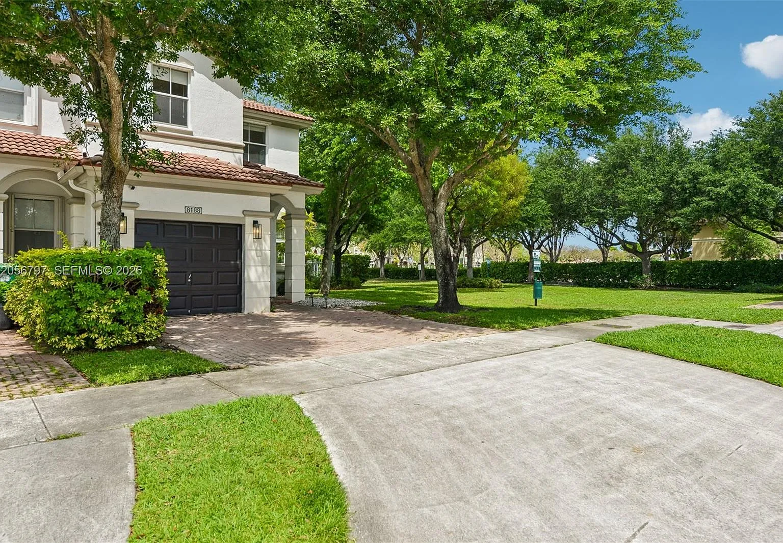 Islands At Doral 1st Addn — Photo 2