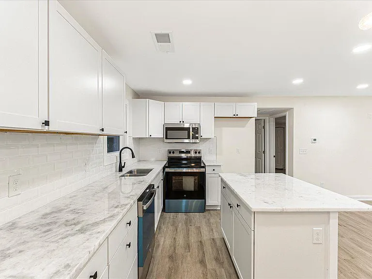 5794 Pinecrest Rd — Photo 8